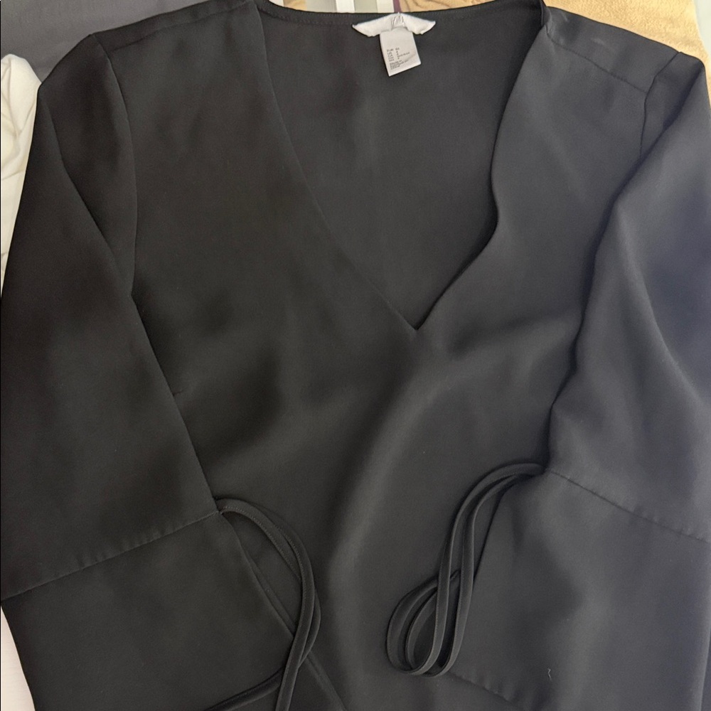 H&M Black V-Neck Blouse